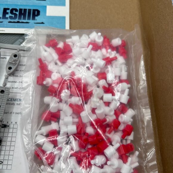 Hasbro Gaming Battleship Classic Board Strategy Game Age 7+ Open Box - Picture 11 of 13